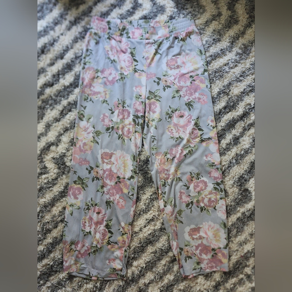 Iman flowy womens trousers sz L short